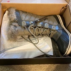 Sorel boots - Tofino ll size 7 NWT